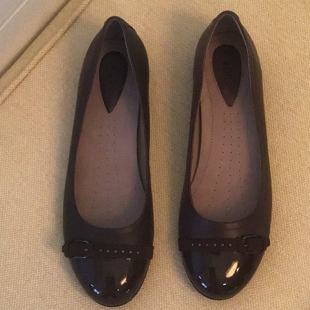 ECCO Ballerina Flat Brown Size 41  US 9.5-10 New Never Worn Patent Leather Toe